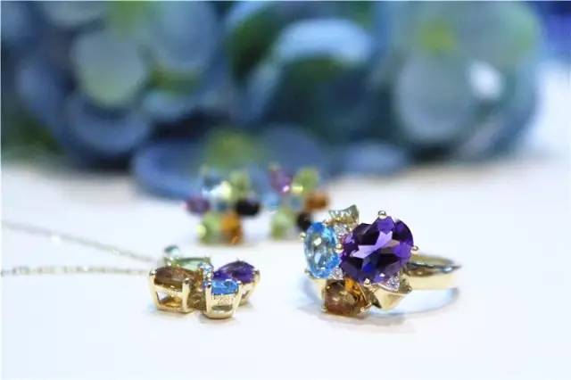 每一次惊喜都是妈妈给的,母亲节该给妈妈点什么