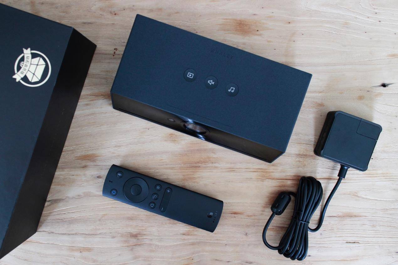 微鲸变维打击小米乐视:私人移动影院,一秒自动变焦