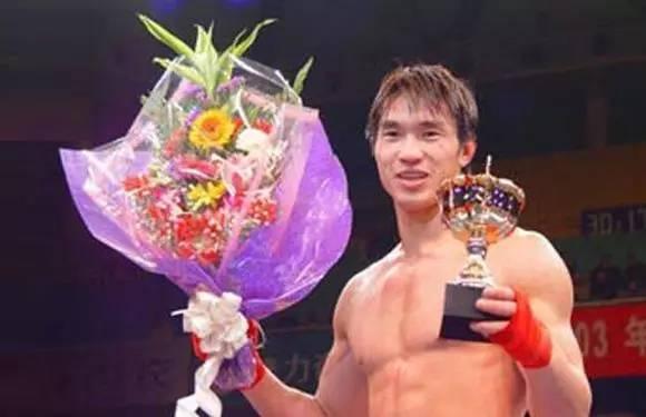 散打史上最惨烈的一场比赛,中国散打最凶残的一次