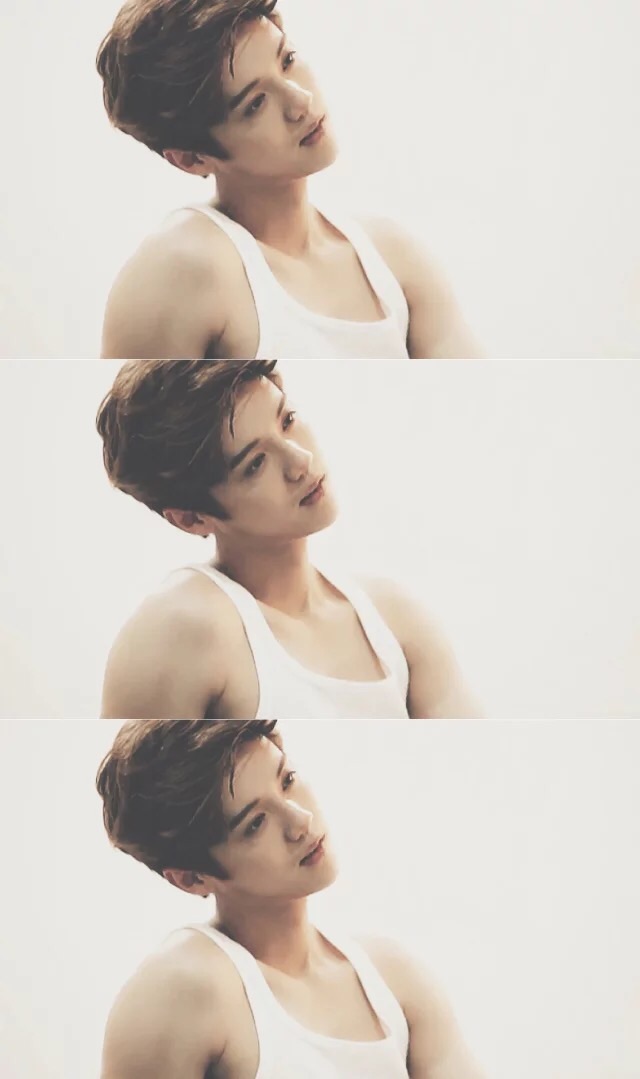 鹿晗最新壁纸高清无水印,鹿晗高清壁纸无水印加文字