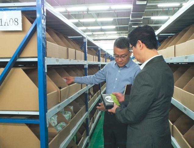 马来西亚“一带一路”总商会郑州综合保税区参观考察进行时