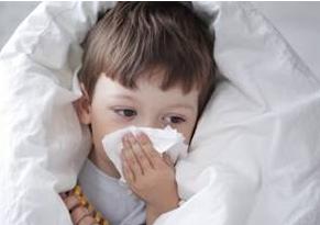 宝宝感冒不吃药妈妈只能使绝招,宝宝感冒三天都没怎么吃