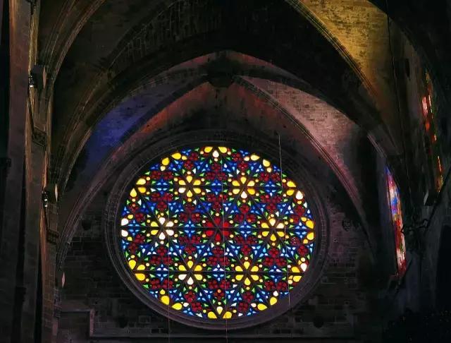 西班牙的古迹有哪些,西班牙有哪十大名胜景点