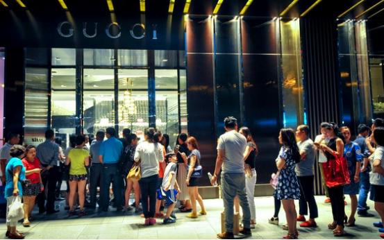 觅友购奢侈品时装周折扣创新低!力压代购、超香港ISA