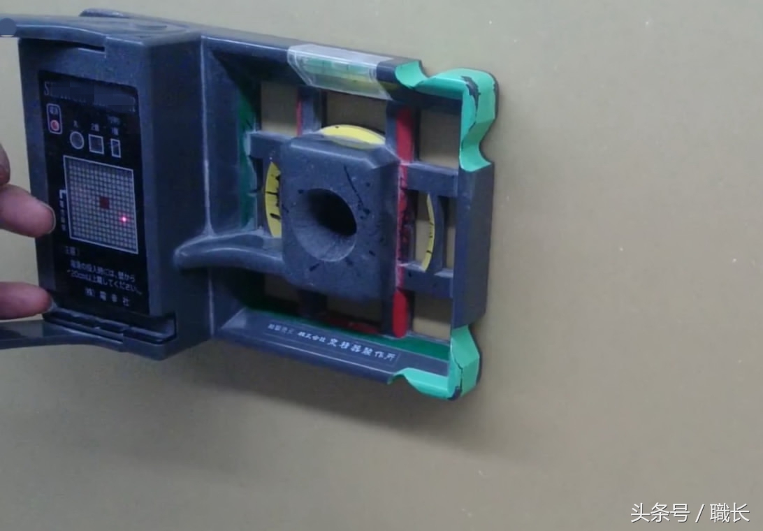 日本的墙壁插座接线方法,石膏板装插座开多大孔