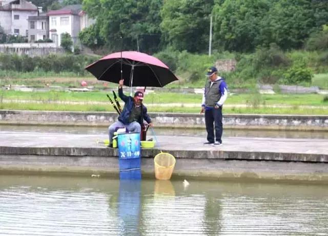 行营慈利X11战队，掐鱼比赛火爆上演