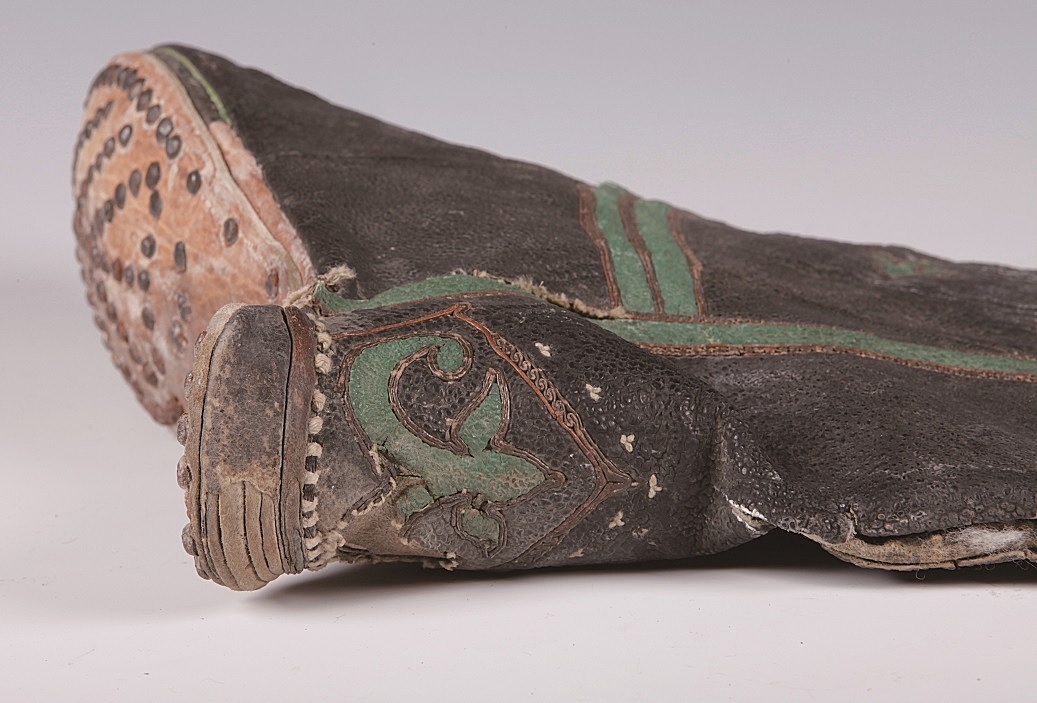 要走出的一条“丝绸之路”，怎能少的了一双西域的潮鞋？