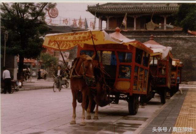 山东曲阜孔府开城门仪式,曲阜孔府大门前景区图片
