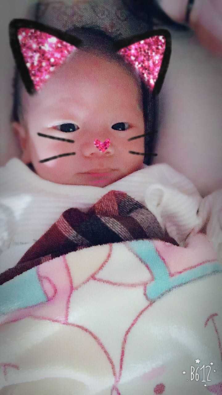 宝妈怀孕6个月就有奶！月子里奶水宝宝吃不完！奶水多更烦恼！