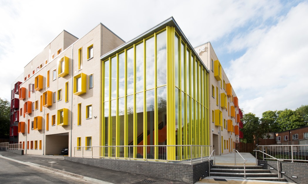 萨里大学生留学条件,英国留学萨里大学