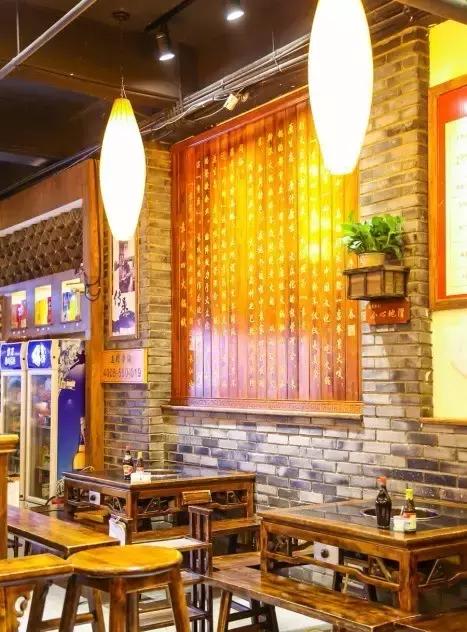 他,如何缔造了方圆百米3家门店都排长队的神话?