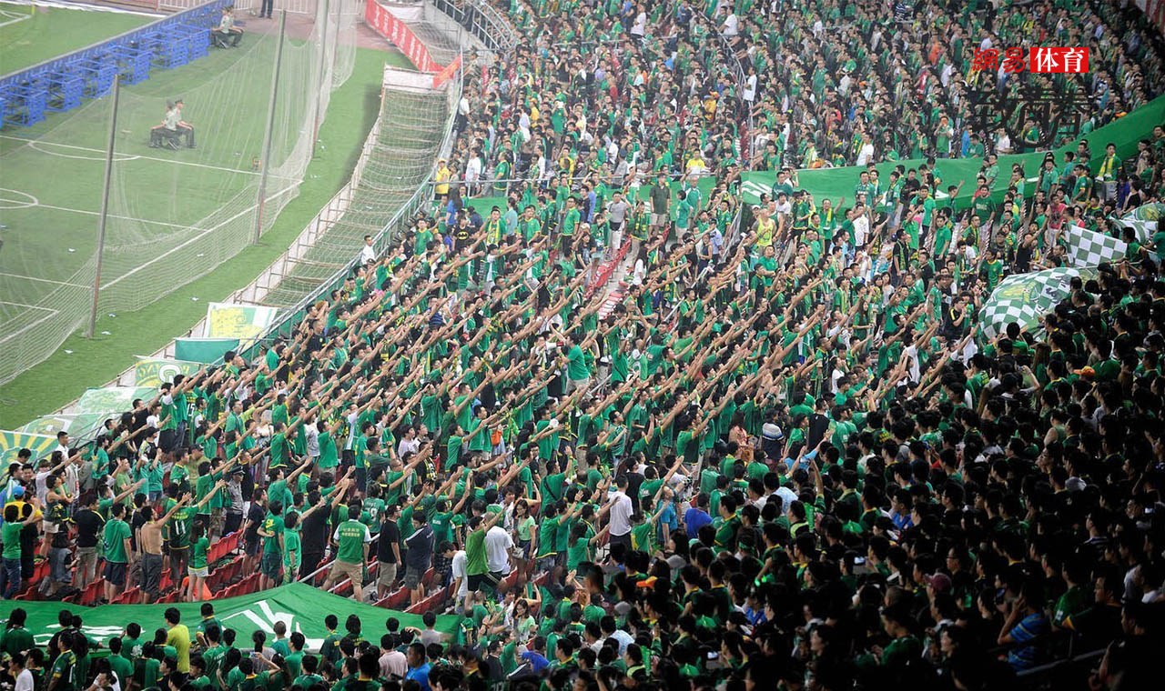 黄健翔和董路辩论,黄健翔杨毅隔空论战