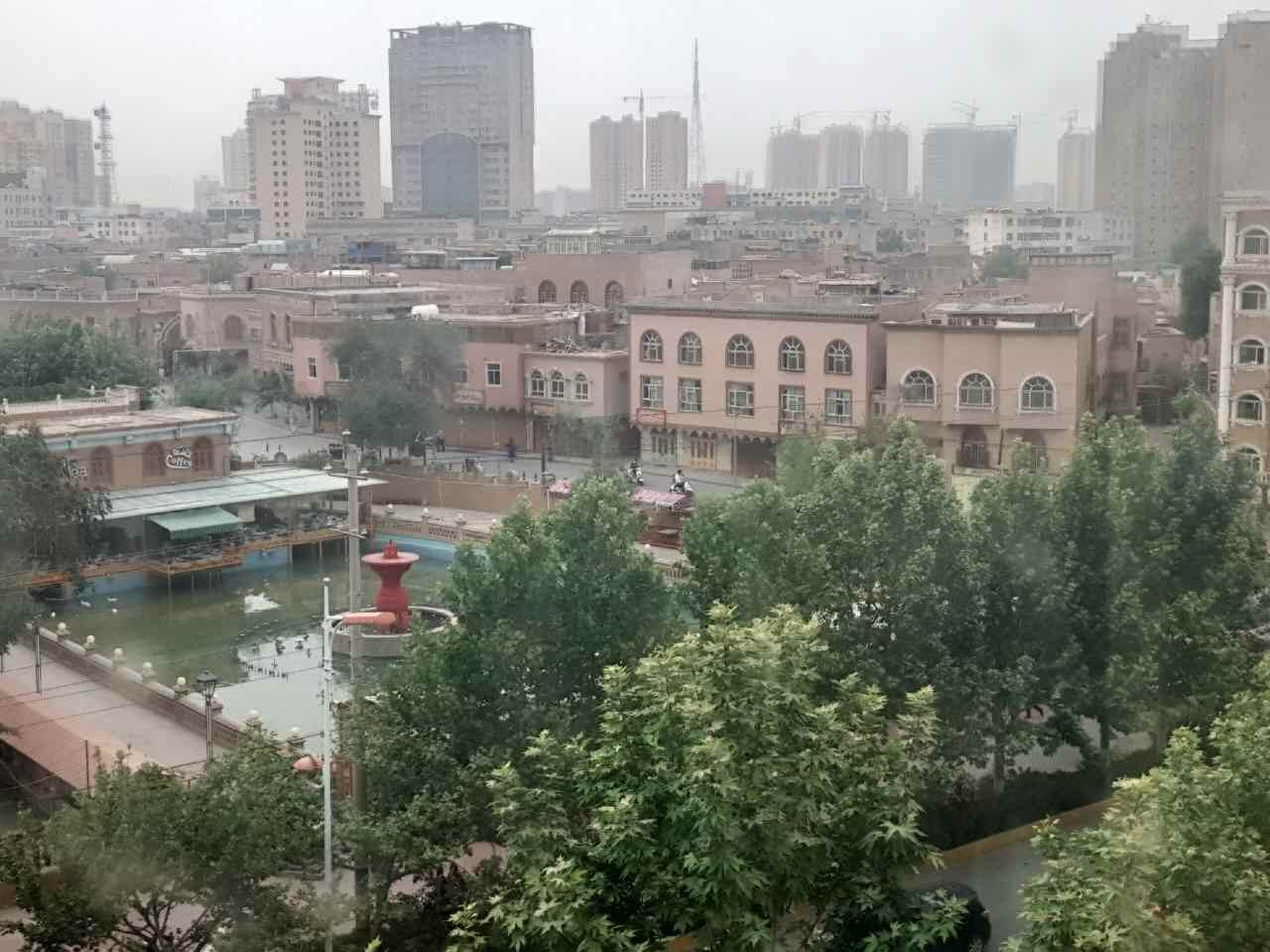 乐播足球*疆新**公益足球行纪实（二）：关于足球的基因与本能