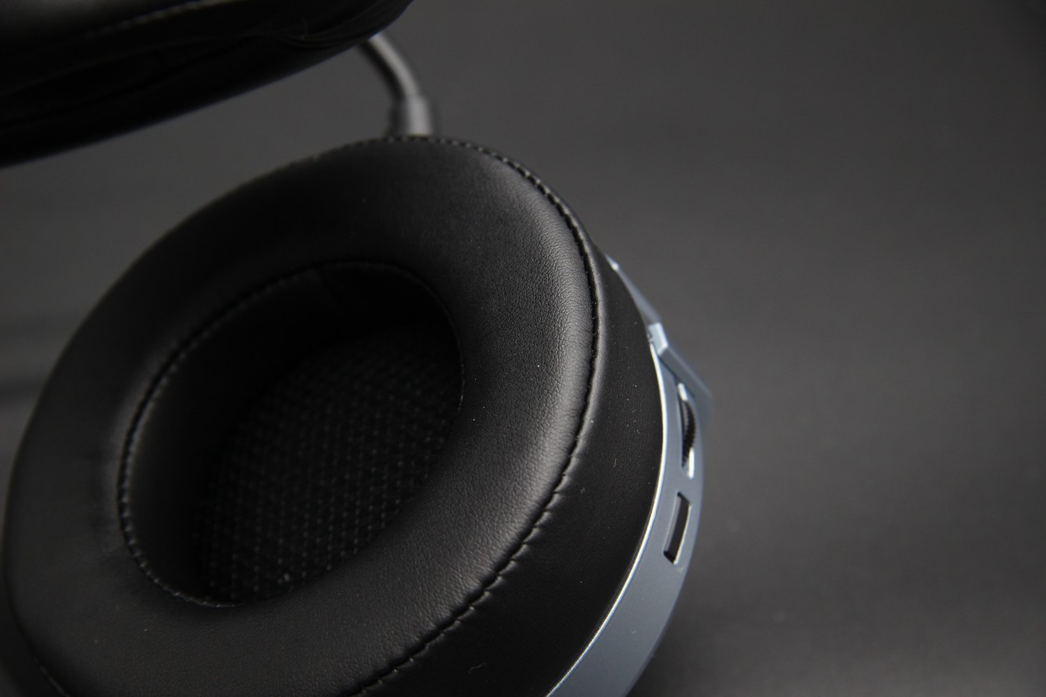 硕美科g941游戏耳机,硕美科入耳游戏耳机推荐