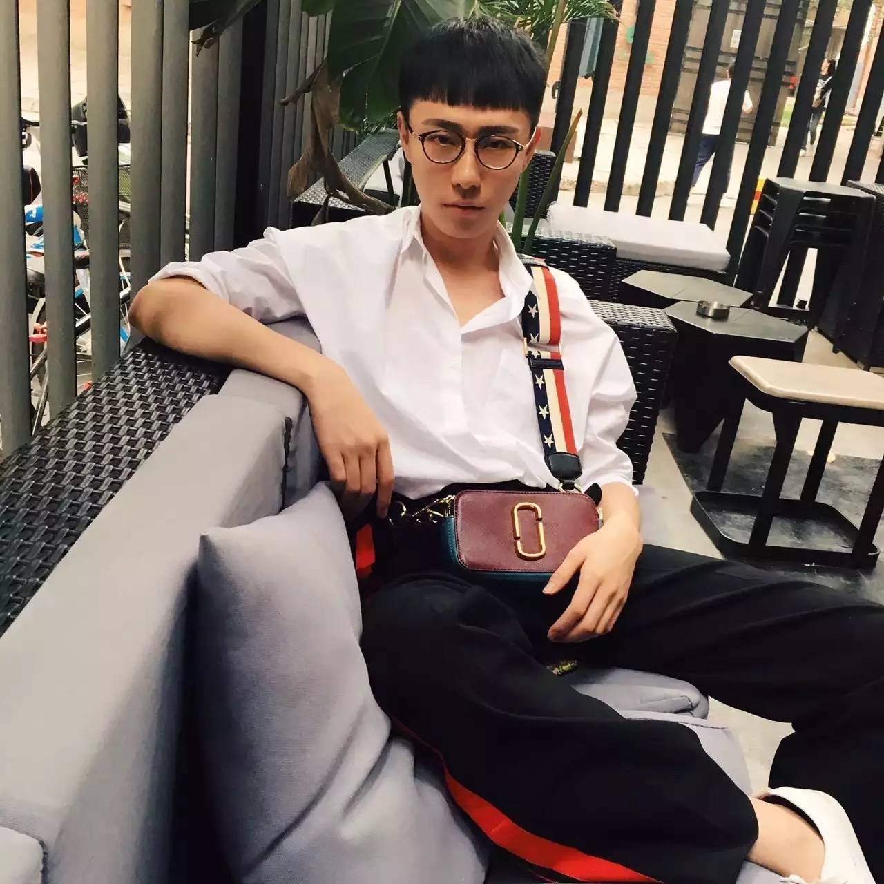 最近让我忍不住种草的小包全让宋茜给背了！关键还不贵