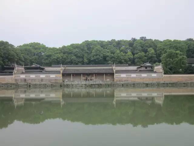 曾国藩到底是双峰人还是湘乡人,曾国藩是双峰哪里人