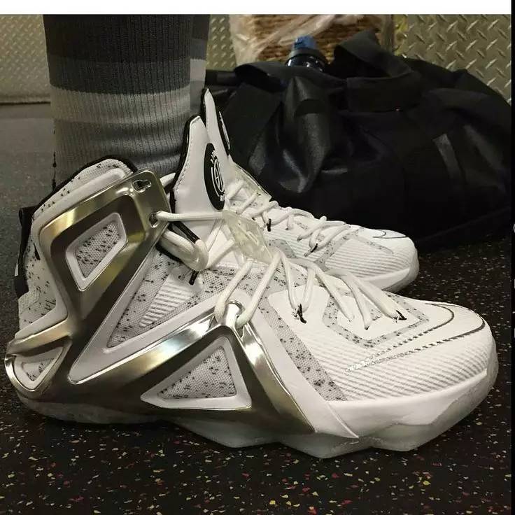 公认最好看的10双鞋运动鞋,2023十佳运动鞋