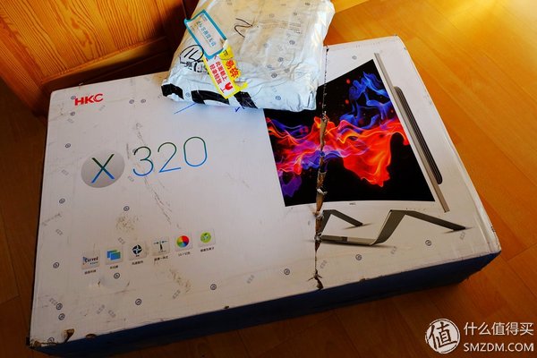 【良心定价的网吧利器,槽点需改进】惠科HKCX320曲面一体机拆机、升级配件及评测