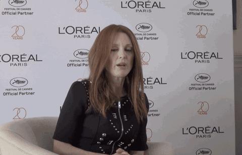 影后JulianMoore没有大牌架子，帅气的李宇春居然有点儿萌！「八九不离时髦」