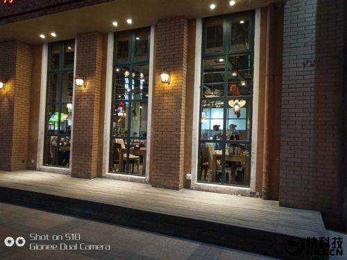 金立s10四摄价格,金立s10的手机测评