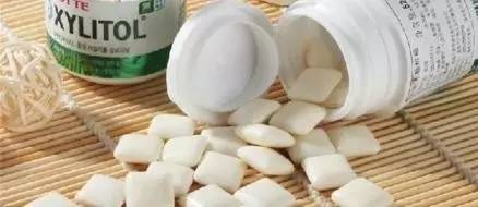 茶渍牙齿美白的最有效方法,牙齿冷光美白的好处与坏处