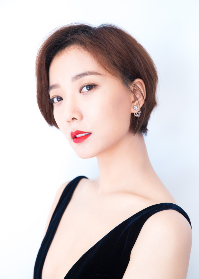 迪奥dior高定秀,迪奥早春红毯