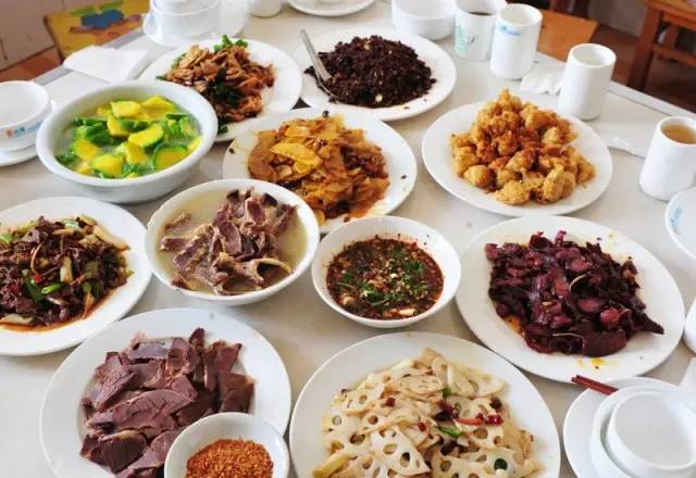 听说降温+温泉最配哦~快收好这份昆明最全约“泡”地图！