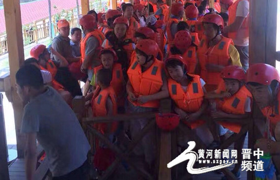 云泉谷峡谷漂流图片,榆次云泉谷漂流位置在哪