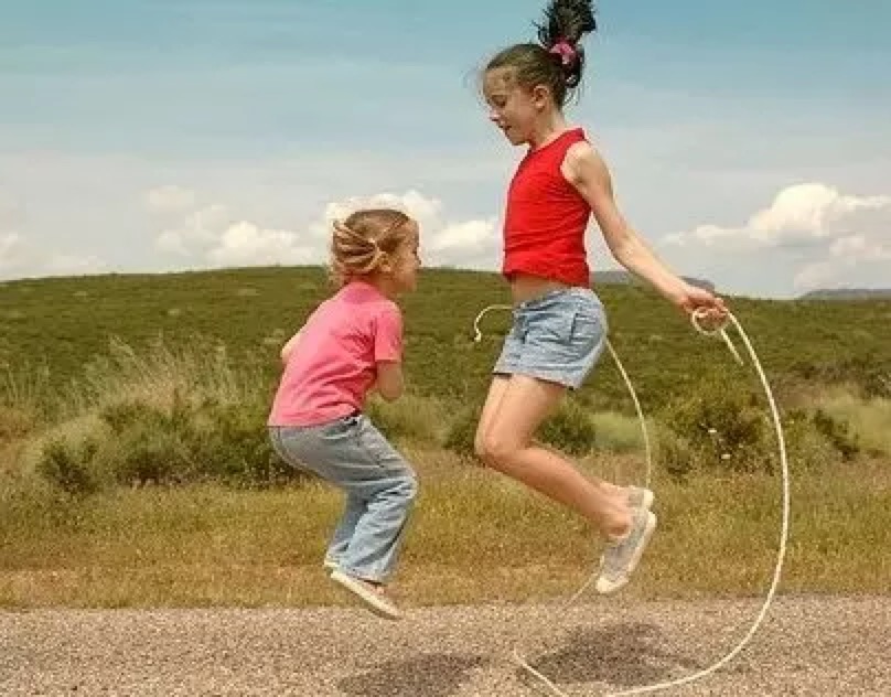 作为父母如何正确的帮助孩子长高,孩子长高的秘诀家长做好三件事