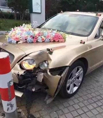 十条笑话：办公室的女人打赌：用同一套问题，打电话问她们的男人