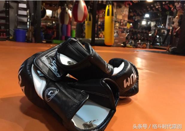 拳击手套又好玩又好做,拳击手套为啥这么厚