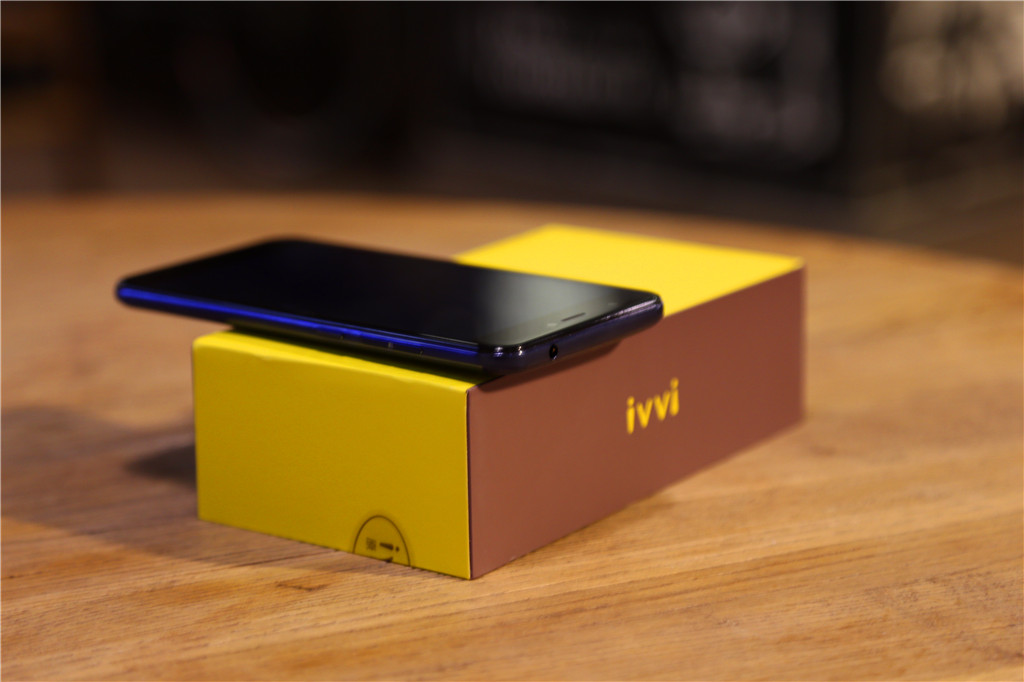 裸眼3d手机可播放高清视频,手机可以看3d电影吗用3d眼镜