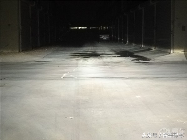 14年别克君越氙气灯怎么换成led灯,原车卤素蜡烛灯升级高亮卤素灯泡