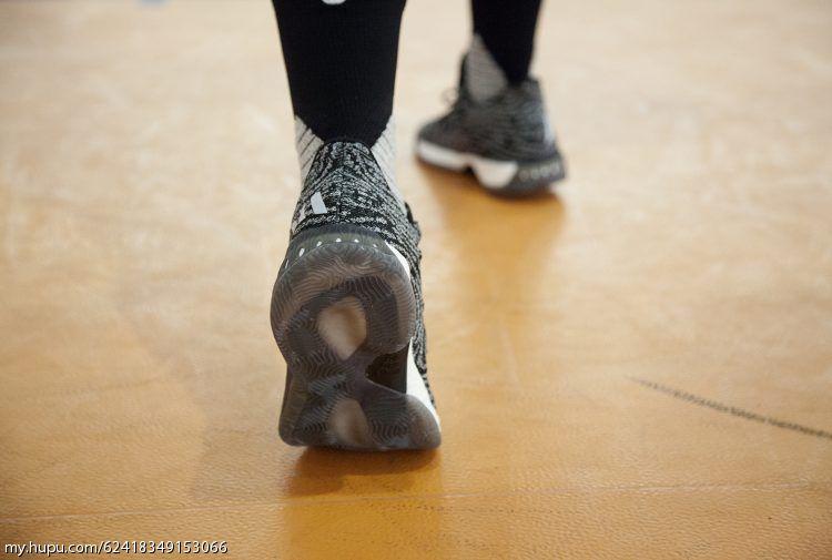 低帮的后卫球鞋,500以内实战球鞋低帮后卫