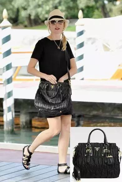 prada包包星巴克联名每家限量多少,prada女式包包价格及图片官网