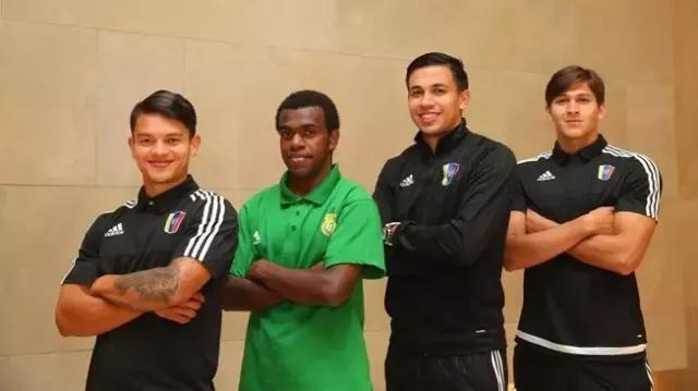 缃楃撼灏斿涓庡皬缃楃撼灏斿08骞翠笘鐣屾澂,缃楃撼灏斿涓庡皬缃楃撼灏斿04骞翠笘鐣屾澂