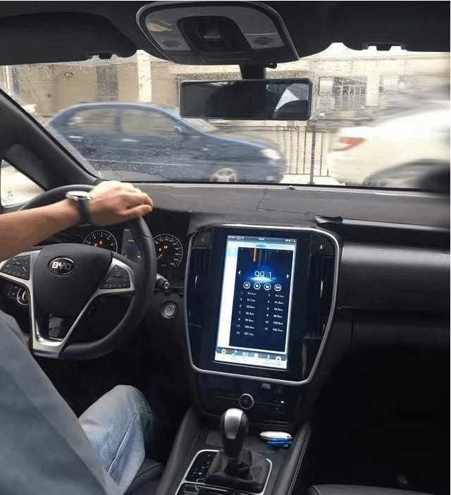 比亚迪为什么有宋与byd两种车标,比亚迪宋车标改byd可以吗