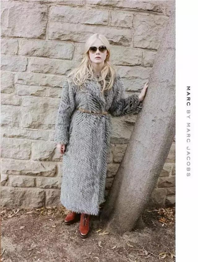 19岁爆红好莱坞女星,好莱坞巨星戛纳电影节红毯