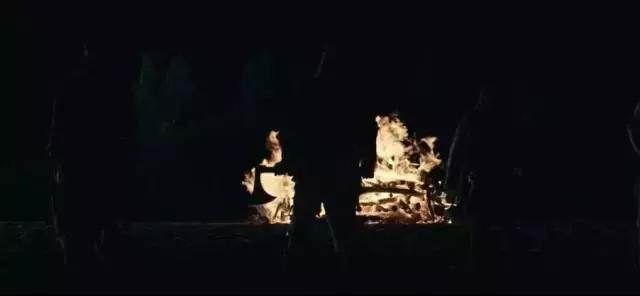 疯狂堕落,把杀人当游戏,美国的神创造了年度最大尺度之剧