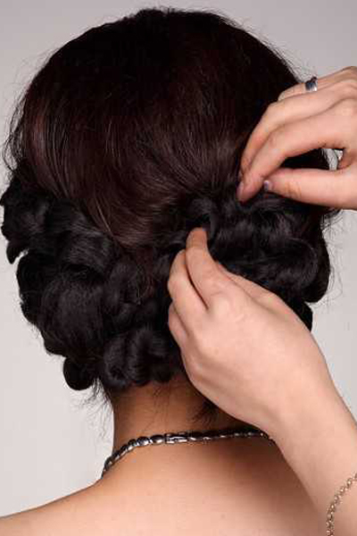 韩式新娘盘发教程化身最靓美娇娘