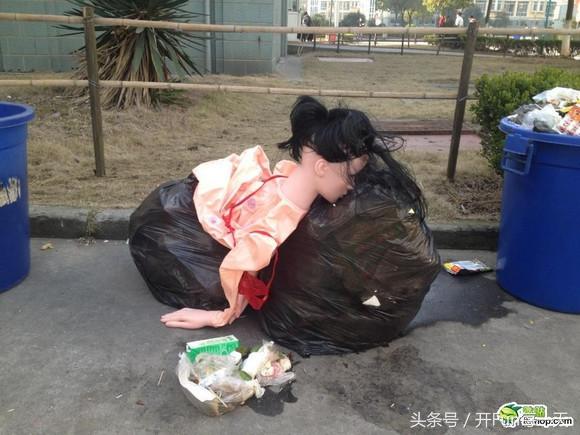 报警称发现女尸民警看后哭笑不得,村民误把假人看成尸体报警