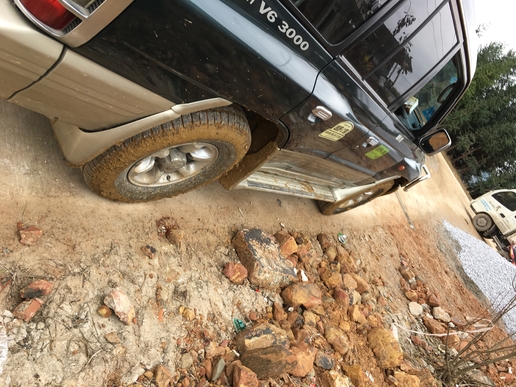 90年代进口三菱越野车帕杰罗,90后买了一辆三菱帕杰罗v93