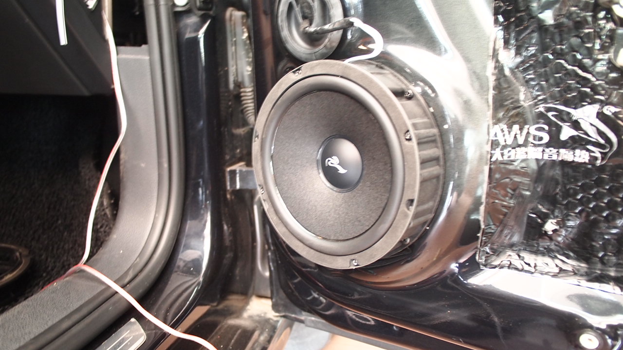 阜阳大众速腾原厂音响改装,衡阳新大众速腾音响改装