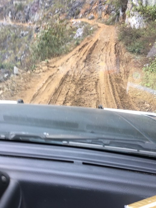 90年代进口三菱越野车帕杰罗,90后买了一辆三菱帕杰罗v93