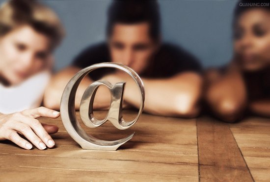 跨境出口电商猛料西班牙、意大利华人倒卖假鞋被查，UL首推电子