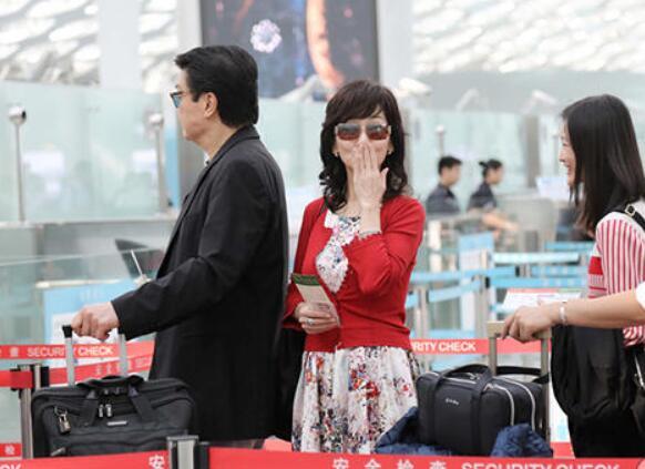 鹿晗抱关晓彤亲吻戏,迪丽热巴和鹿晗高甜片段