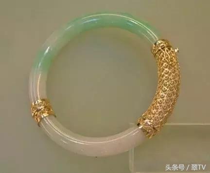 上百万的翡翠手镯摔了咋办,翡翠手镯怎么样才会摔碎