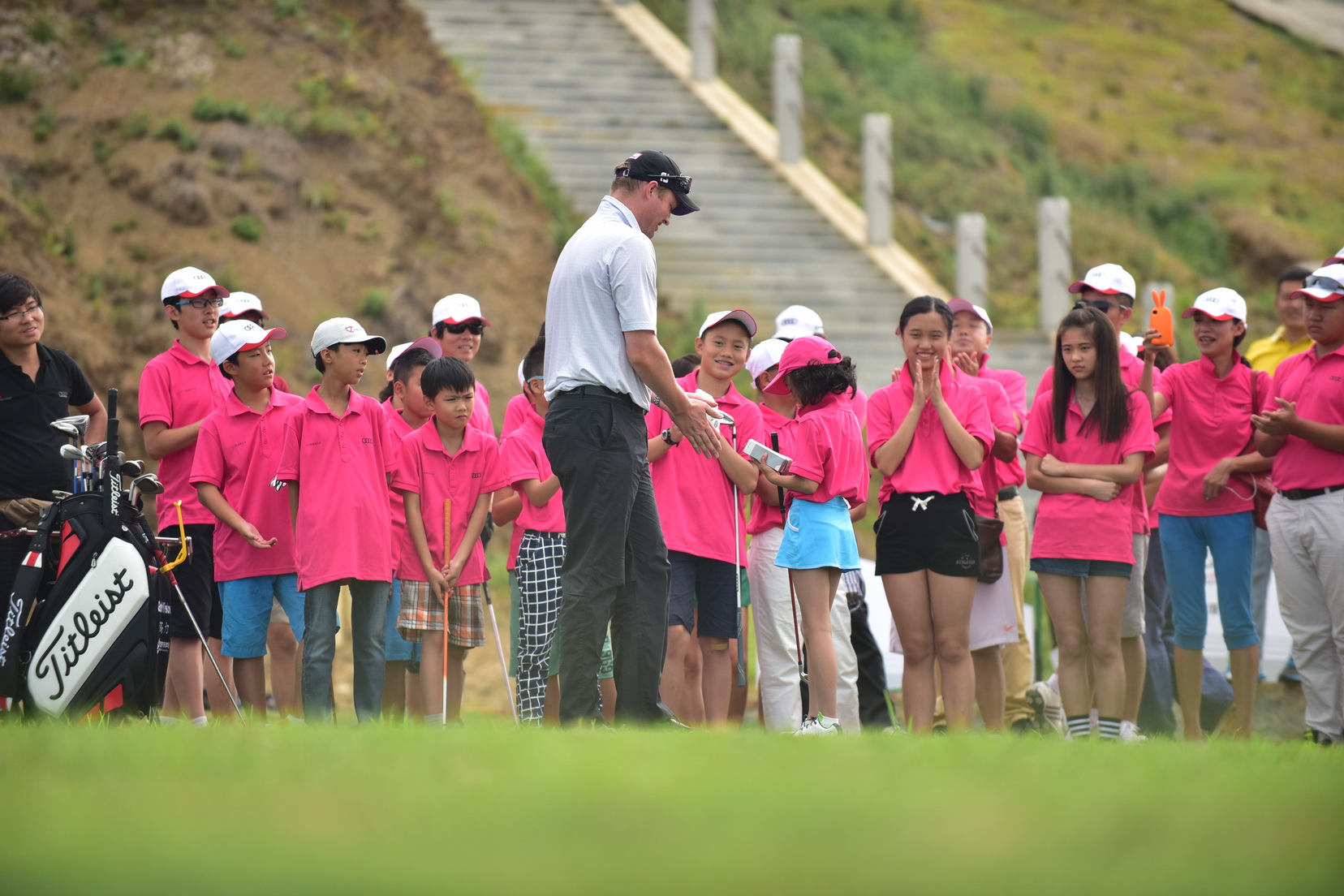 携手你我共创未来厦门第一所温高力高尔夫学院正式开业