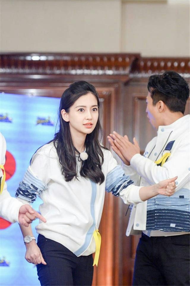 baby撕了王祖蓝名牌,热巴邓超撕名牌