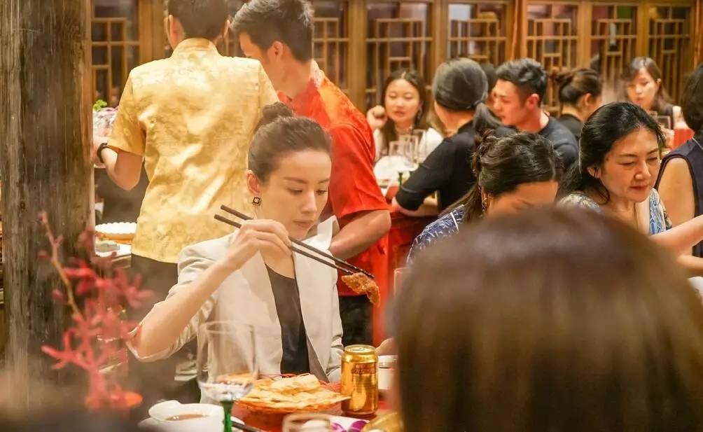 张靓颖推荐的火锅店,张靓颖成都春熙路